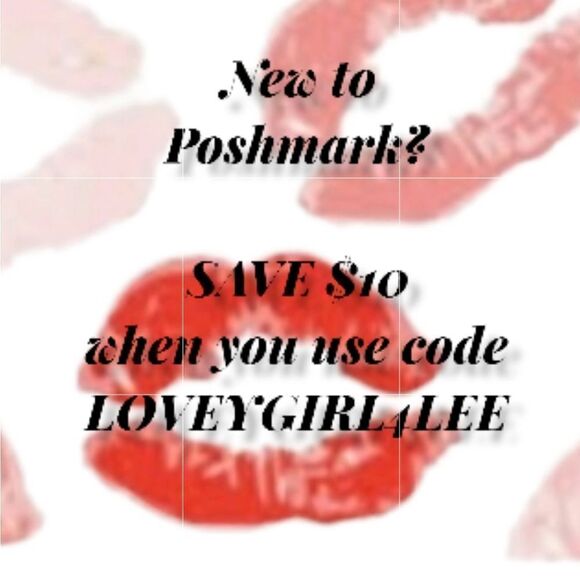 NEW TEXTURED GOLD DOUBLE CIRCLE STUD EARRINGS - Picture 7 of 7